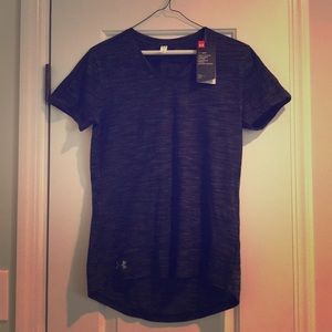 Under armour heat gear, size small, new